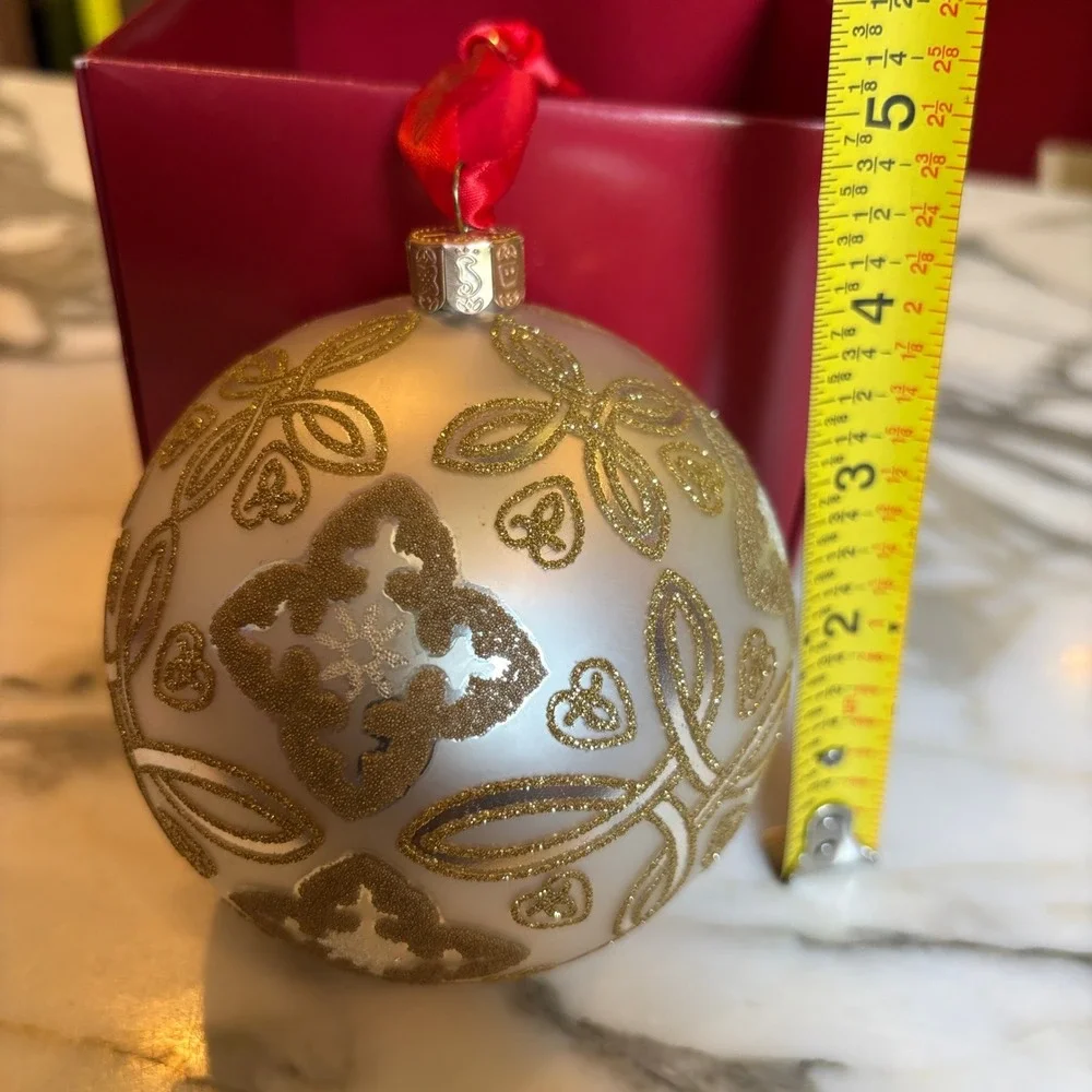 Waterford Holiday Heirlooms Silver Celtic Knot Ball Glass Ornament